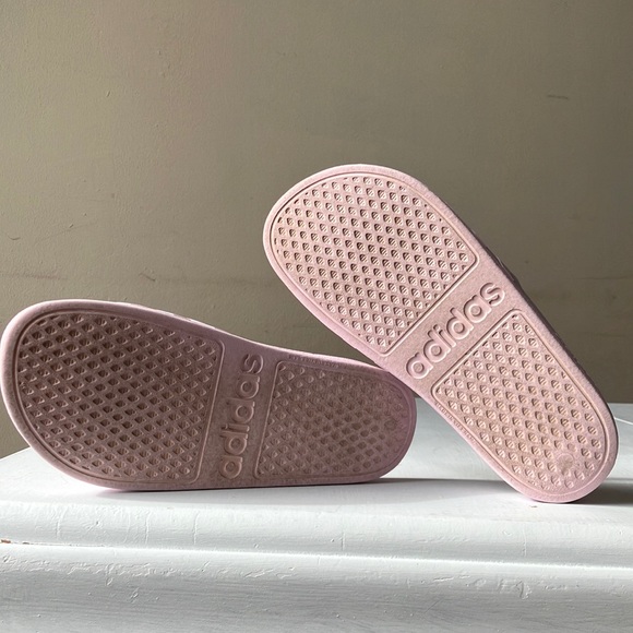 Adidas Pink Slide-on Sandals women’s size 5 - Picture 5 of 9